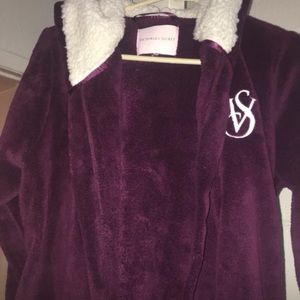 VS plush robe